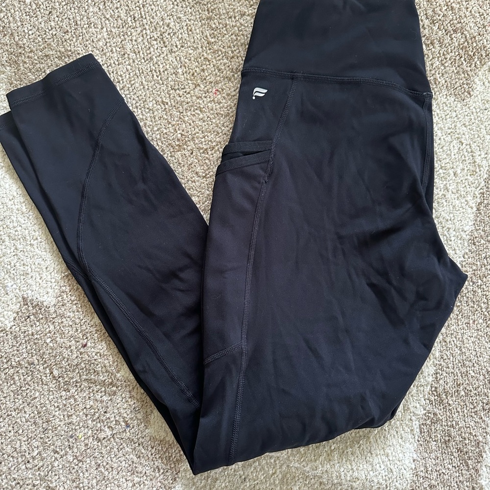 Fabletics Lightweight Cropped Hoodie & Black Pocket Leggings - Picture 5 of 5